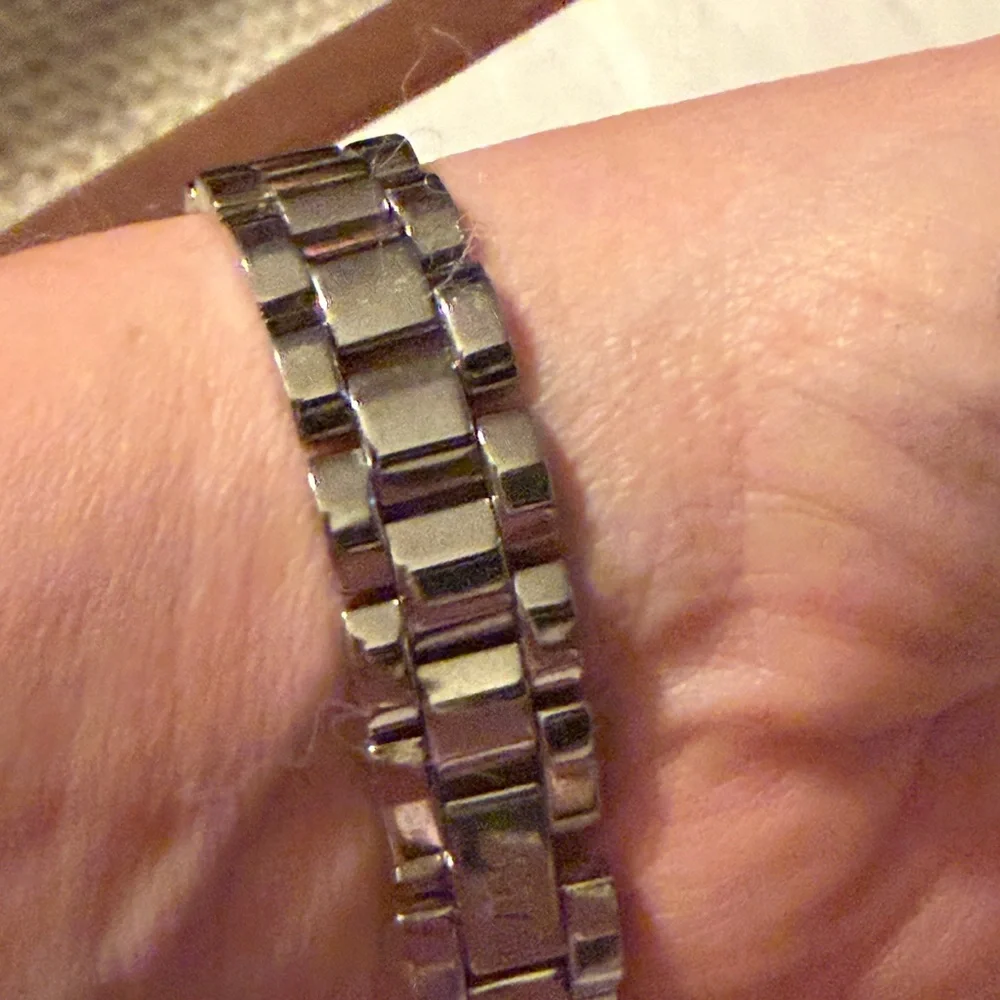 Vintage Jones NY Silver Stainless Steel Minimalist Bracelet Watch,White Dial